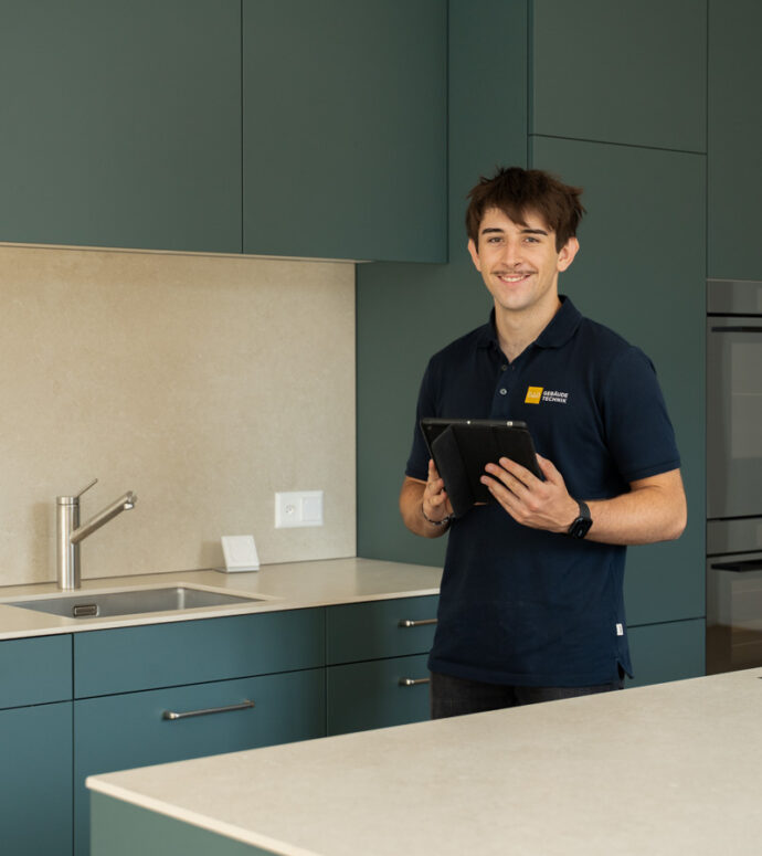 EWO04471-2-Edit-3-690x775