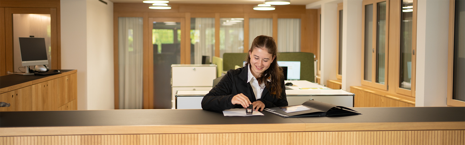 EWO05192_webheader_komp